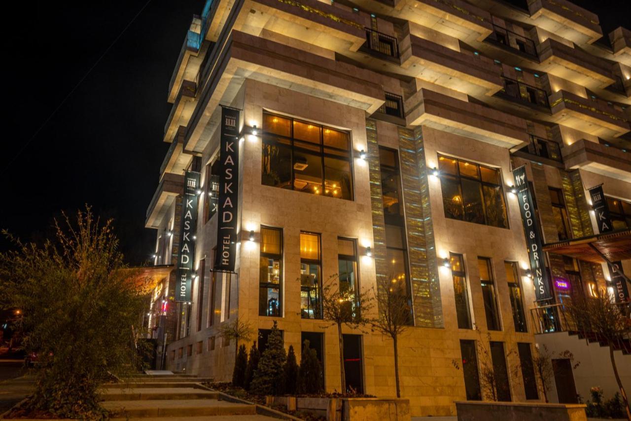 Готельно-Ресторанний Комплекс Каскад Charkiw Exterior foto
