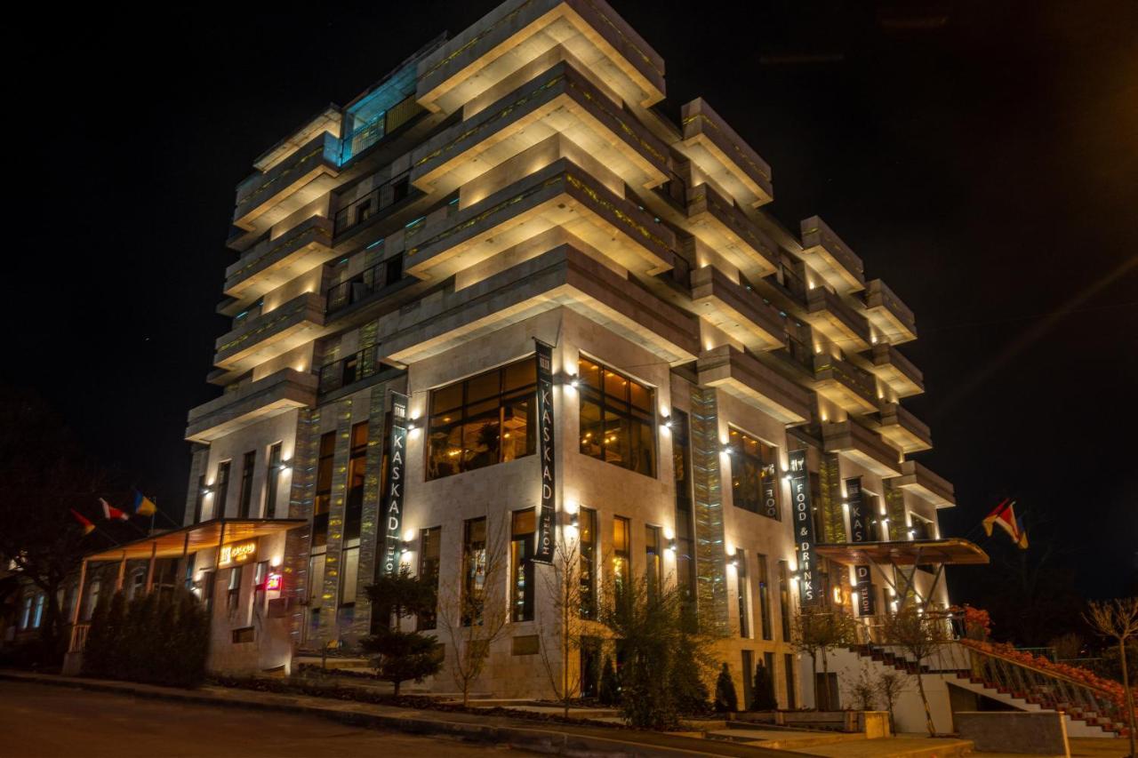 Готельно-Ресторанний Комплекс Каскад Charkiw Exterior foto