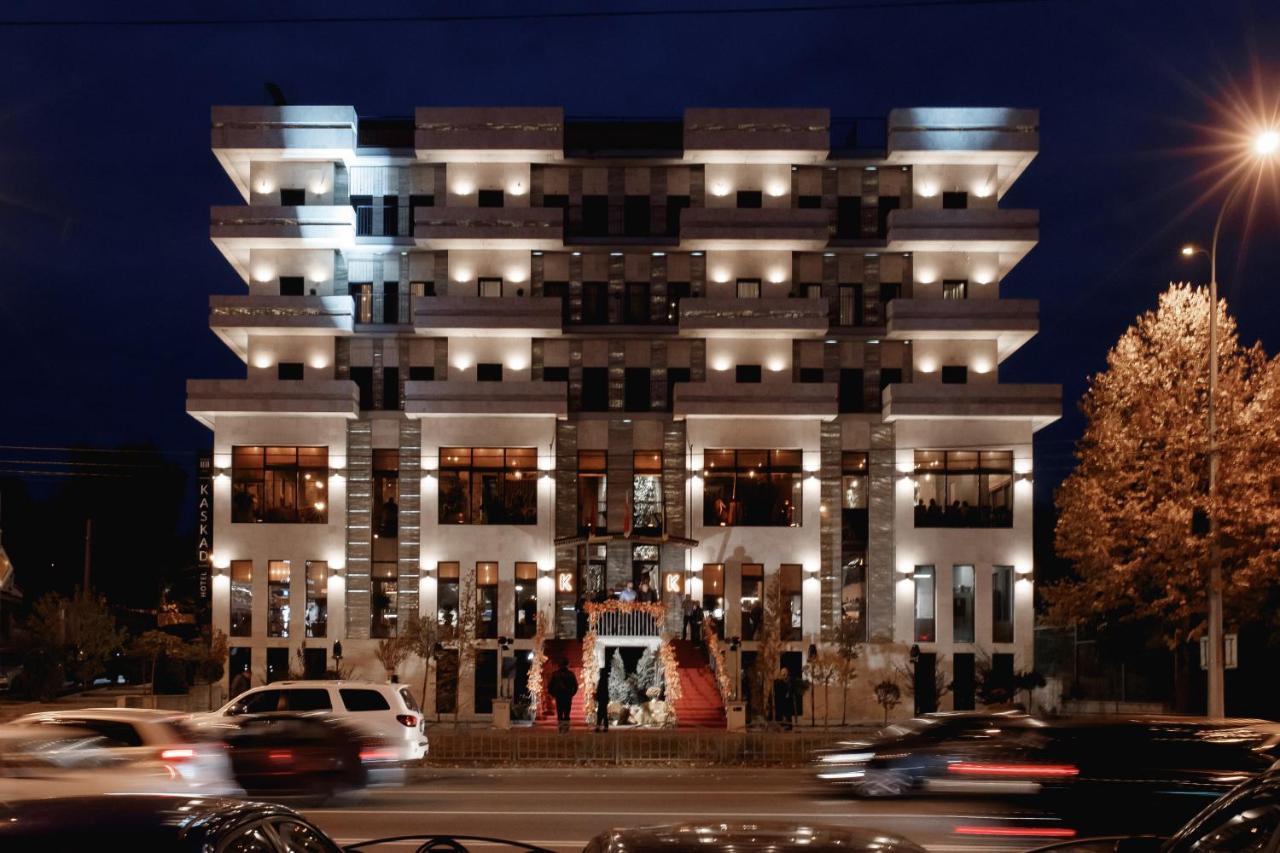 Готельно-Ресторанний Комплекс Каскад Charkiw Exterior foto
